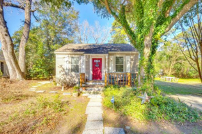 5 Mi to Downtown Beaufort Pet-Friendly Cottage!